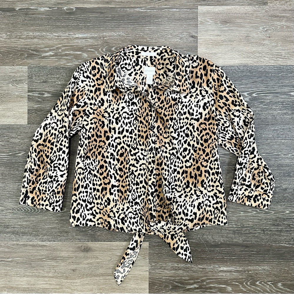 Chico’s No-Iron Leopard Print Tie Front Shirt Blouse Size Medium (1)